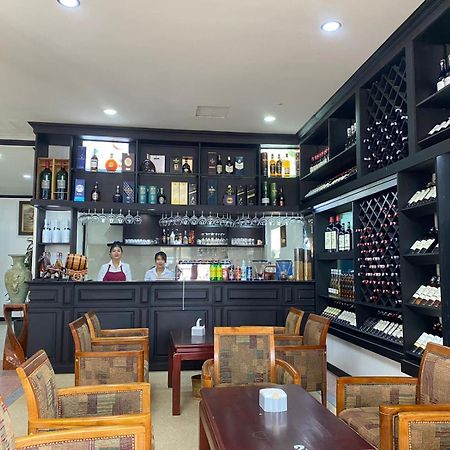 Subinh Hotel And Restaurant Pakse Exterior foto