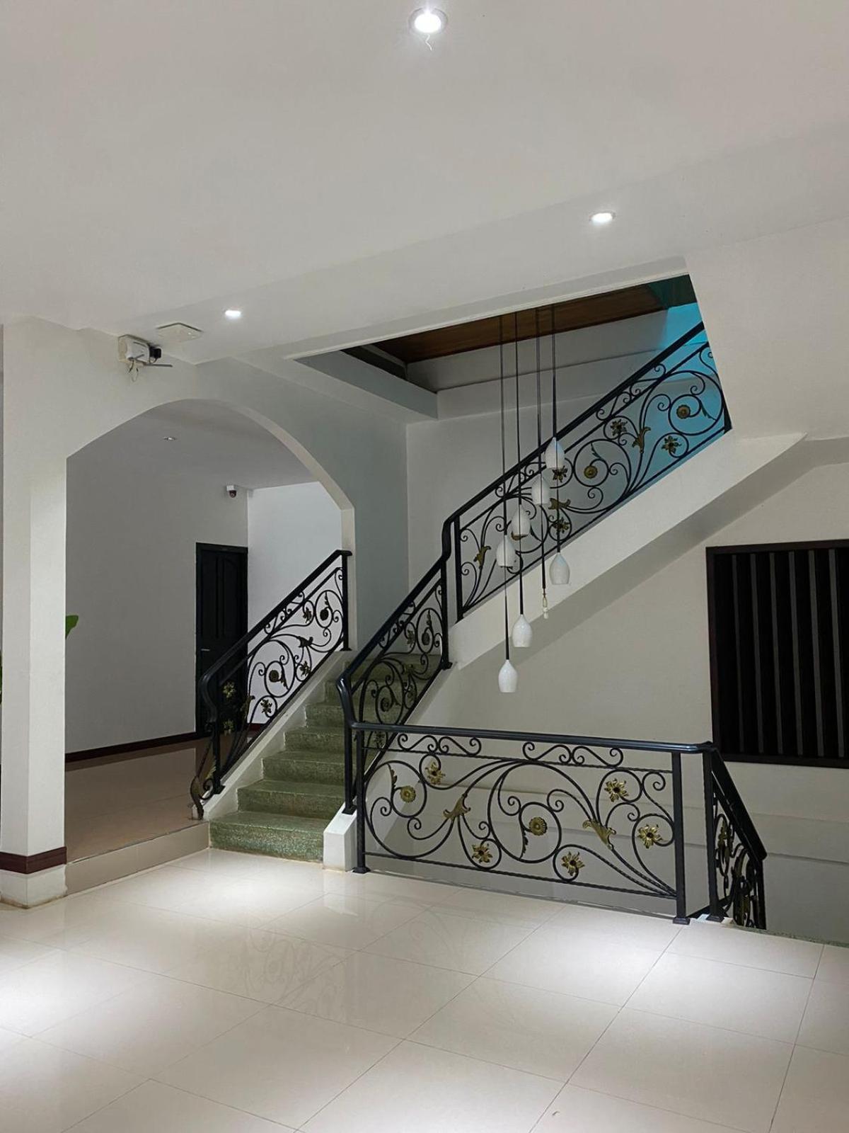 Subinh Hotel And Restaurant Pakse Exterior foto
