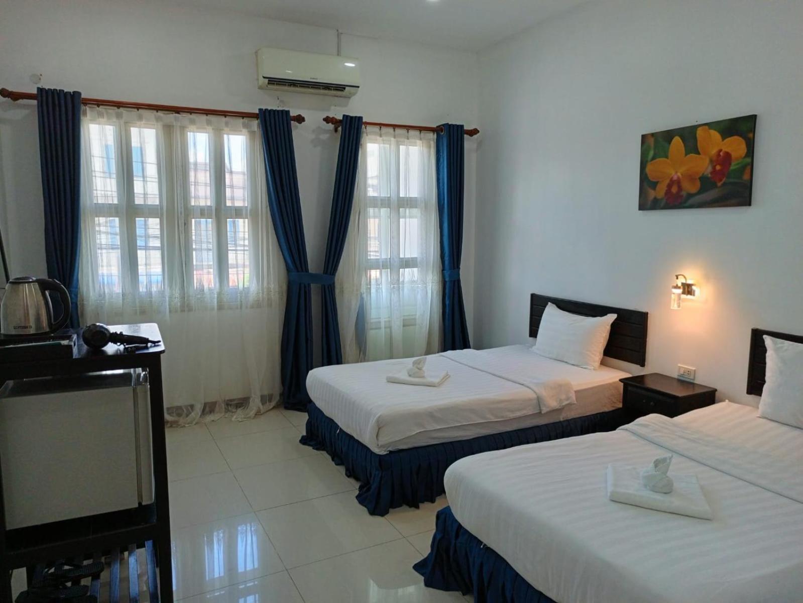 Subinh Hotel And Restaurant Pakse Exterior foto